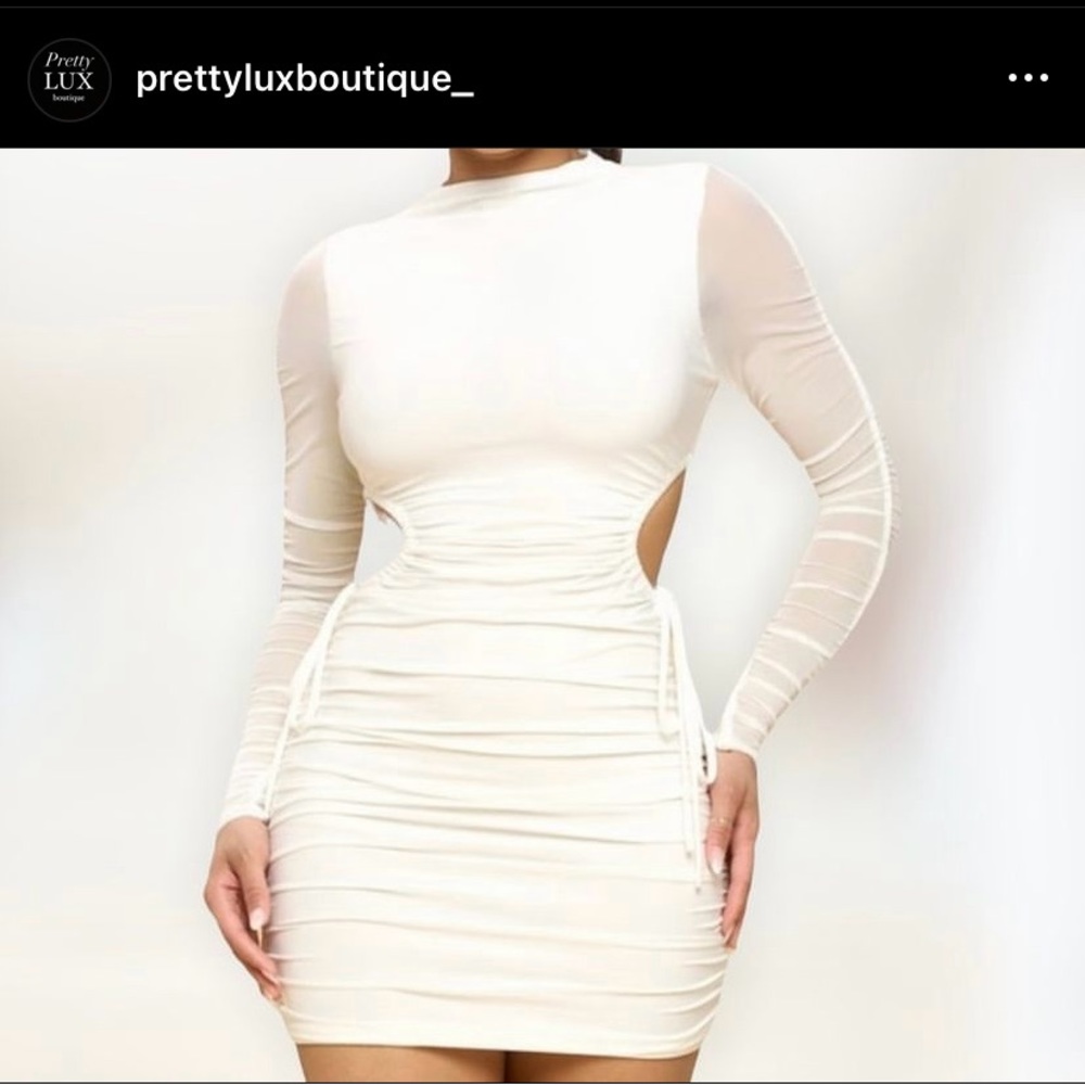 Mini dress with open side